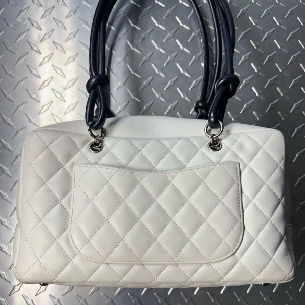 Chanel Vintage Python Cambon Ligne Bowler in White - Picture 2 of 12